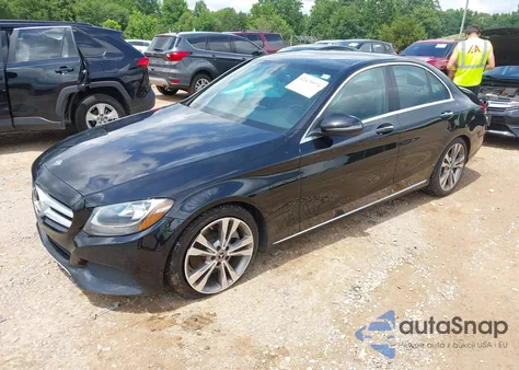 2018 Mercedes-Benz C 300 z USA, uszkodzony, nr VIN WDDWF4JB9JR315267